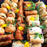 COCKTAIL PASTRY PLATTER FISH  500G - FAB